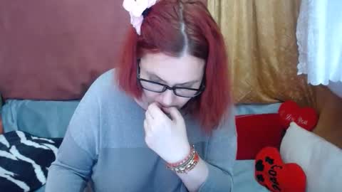 Snapshot of dyannelovee chatting on May 2026 08:16:01 PM Dyanne online show from May 2026 08:16:01 PM