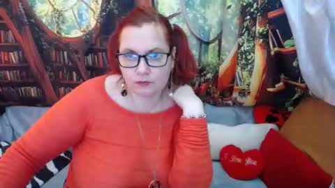 Snapshot of dyannelovee chatting on May 2026 09:57:01 AM Dyanne online show from May 2026 09:57:01 AM