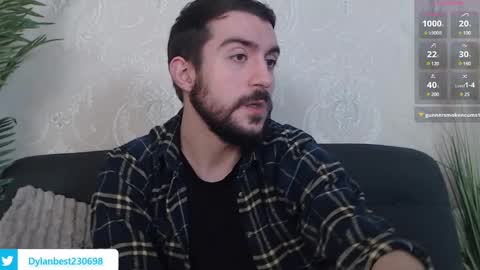 Snapshot of dylan_starxx chatting on December 2024 03:38:02 AM Dylan online show from December 2024 03:38:02 AM