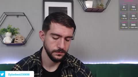Snapshot of dylan_starxx chatting on February 2025 02:17:02 AM Dylan online show from February 2025 02:17:02 AM