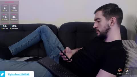 Snapshot of dylan_starxx chatting on February 2025 12:38:02 AM Dylan online show from February 2025 12:38:02 AM