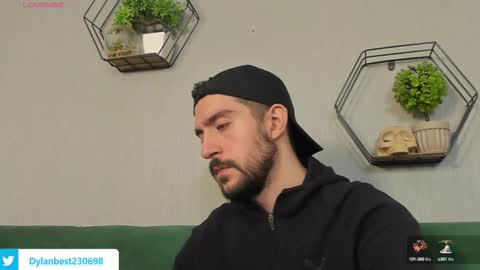 Snapshot of dylan_starxx chatting on September 2025 10:22:01 PM Dylan online show from September 2025 10:22:01 PM