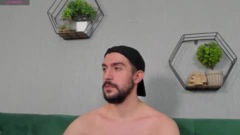 Snapshot of dylan_starxx chatting on September 2025 11:45:01 AM Dylan online show from September 2025 11:45:01 AM