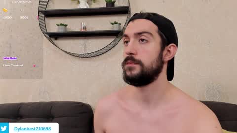 Dylan online show from December 2025 12:38:02 AM