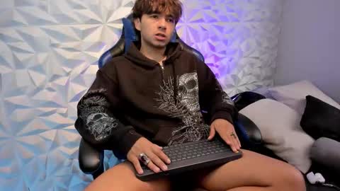 Dylan online show from October 2025 01:44:01 PM