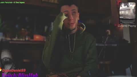 Snapshot of dylandaniel69 chatting on January 2025 10:02:01 PM Dylan Daniel 7.8 online show from January 2025 10:02:01 PM