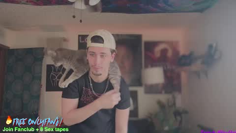 Snapshot of dylandaniel69 chatting on February 2025 04:53:01 PM Dylan Daniel 7.8 online show from February 2025 04:53:01 PM