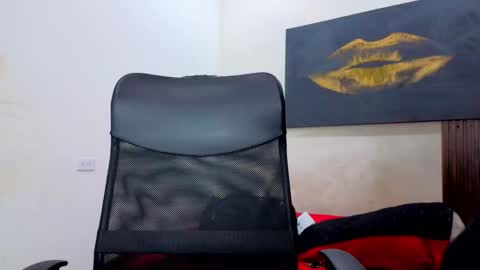 Snapshot of dylanguss chatting on September 2025 11:33:02 AM dylanguss online show from September 2025 11:33:02 AM