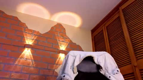 D Y L A N online show from February 2026 02:10:02 AM