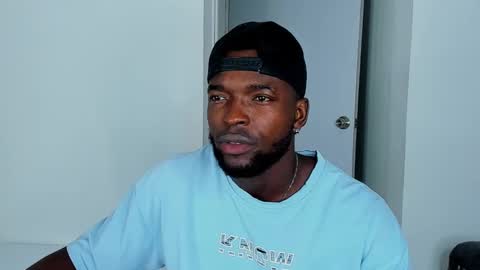 Dylan Taylor online show from October 2025 03:48:02 AM