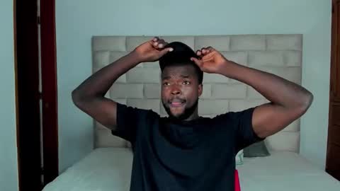 Dylan Taylor online show from November 2025 12:13:01 PM