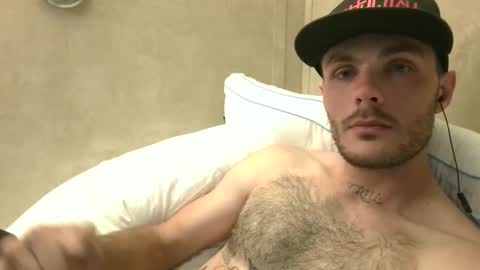 Snapshot of dylp400 chatting on January 2025 12:19:02 PM dylp400 online show from January 2025 12:19:02 PM