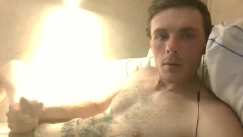 Snapshot of dylp400 chatting on January 2025 12:06:01 AM dylp400 online show from January 2025 12:06:01 AM