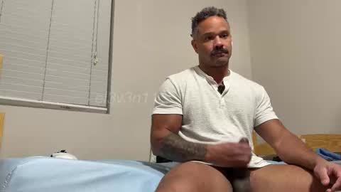 Snapshot of e13ven11 chatting on October 2025 08:31:02 AM Formally known as Virus of Life online show from October 2025 08:31:02 AM