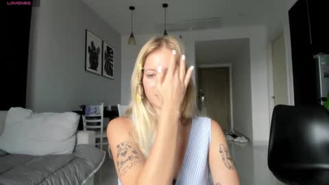 fansly - yourbestbaby online show from January 2025 01:49:01 AM