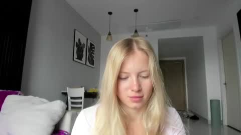 fansly - yourbestbaby online show from February 2025 03:03:01 AM