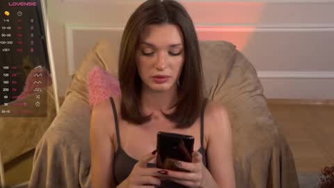 Snapshot of e_vvv_a chatting on September 2025 03:33:01 PM Eva online show from September 2025 03:33:01 PM