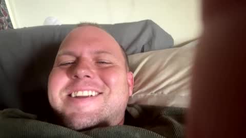 Snapshot of eaglebabyyy chatting on October 2025 06:32:02 PM eaglebabyyy online show from October 2025 06:32:02 PM