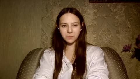 Yuni online show from April 2026 07:07:02 PM