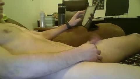 earlthomas00 online show from February 2025 03:41:02 PM