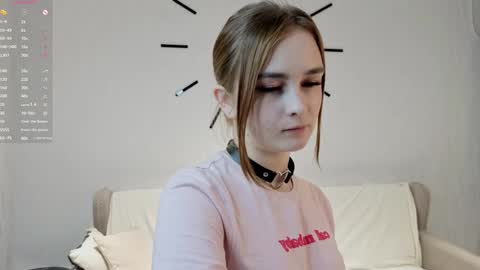 Jess online show from April 2026 04:12:01 AM