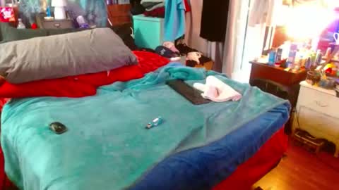 eastbayboy57 online show from April 2026 05:30:02 PM