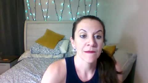 Snapshot of easybriezy chatting on March 2026 01:10:01 AM Briezy online show from March 2026 01:10:01 AM