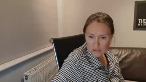 Snapshot of eatmypie69 chatting on June 2026 09:15:01 PM Nadia Ferreira online show from June 2026 09:15:01 PM