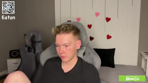 Snapshot of eaton_ chatting on March 2026 02:32:01 PM eaton_ online show from March 2026 02:32:01 PM