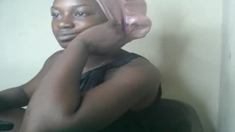 Snapshot of eatuupx chatting on January 2025 07:48:01 AM eatuupx online show from January 2025 07:48:01 AM