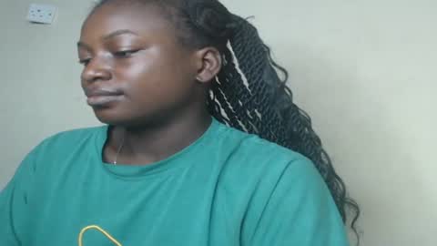 Snapshot of eatuupx chatting on January 2025 07:57:01 AM eatuupx online show from January 2025 07:57:01 AM