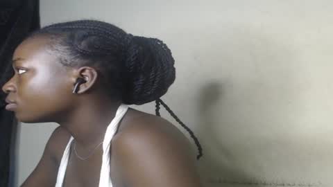 Snapshot of eatuupx chatting on February 2025 08:02:02 AM eatuupx online show from February 2025 08:02:02 AM