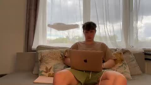 Snapshot of ebangelion chatting on June 2026 09:15:02 AM Custom content and video calls are available as well online show from June 2026 09:15:02 AM