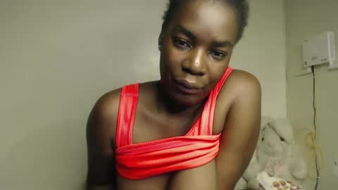 Snapshot of ebbonydream chatting on April 2026 06:13:02 PM ebbonydream online show from April 2026 06:13:02 PM