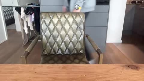 ebnk15 online show from January 2026 10:42:02 AM