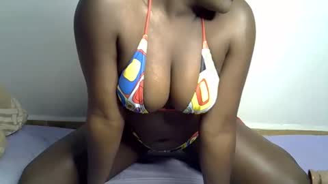 Queen online show from March 2026 10:03:02 PM