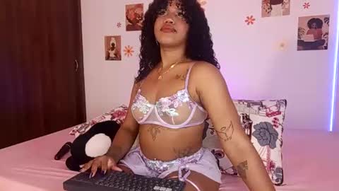 Snapshot of ebony_af chatting on June 2026 04:00:02 AM ebony_af online show from June 2026 04:00:02 AM