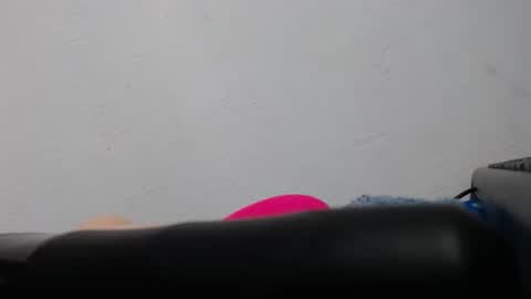 Snapshot of ebony_cristal1 chatting on April 2026 10:54:01 AM Cristal Ebony online show from April 2026 10:54:01 AM