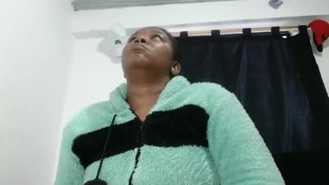 Snapshot of ebony_cristal1 chatting on April 2026 11:12:01 AM Cristal Ebony online show from April 2026 11:12:01 AM