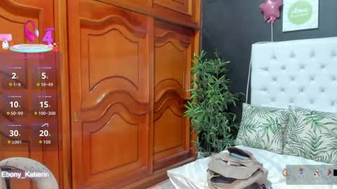 Snapshot of ebony_katterin chatting on May 2026 11:40:01 AM ebony_katterin online show from May 2026 11:40:01 AM