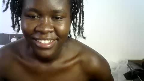 Snapshot of ebony_lynne chatting on March 2026 02:39:02 PM ebony_lynne online show from March 2026 02:39:02 PM