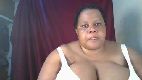 Snapshot of ebony_magixs chatting on October 2025 05:13:01 PM ebony_magixs online show from October 2025 05:13:01 PM