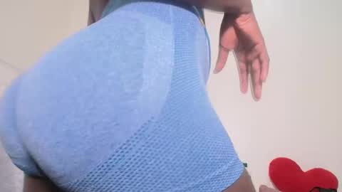 Snapshot of ebony_pearl69 chatting on October 2025 03:46:02 PM ebony_pearl69 online show from October 2025 03:46:02 PM