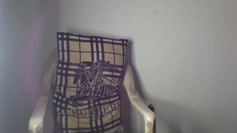 Snapshot of ebony_pussy98 chatting on December 2024 06:02:02 AM delilah online show from December 2024 06:02:02 AM