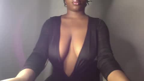 Snapshot of ebony_pussy98 chatting on February 2025 02:30:01 AM delilah online show from February 2025 02:30:01 AM