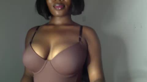 Snapshot of ebony_pussy98 chatting on March 2026 07:51:01 PM delilah online show from March 2026 07:51:01 PM