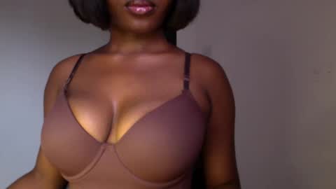 Snapshot of ebony_pussy98 chatting on April 2026 10:42:02 AM delilah online show from April 2026 10:42:02 AM