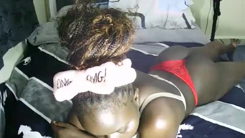 Snapshot of ebony_tasha chatting on January 2025 04:57:01 PM tasha online show from January 2025 04:57:01 PM