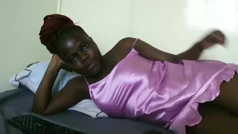 Snapshot of ebony_tasha chatting on February 2025 08:58:02 AM tasha online show from February 2025 08:58:02 AM