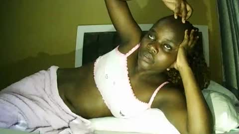 Snapshot of ebony_tasha chatting on March 2025 07:32:01 PM tasha online show from March 2025 07:32:01 PM